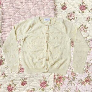 🦋⋆｡ H&M butter yellow butterfly pointelle knit cardigan 𖦹°‧🦋